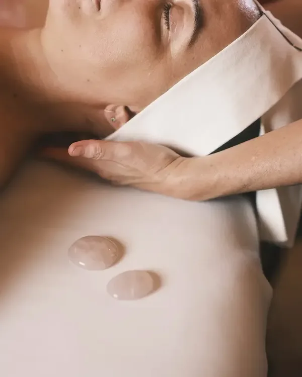 Hotel spa beaune mineral massage