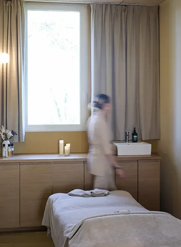 Hotel spa beaune salle massage